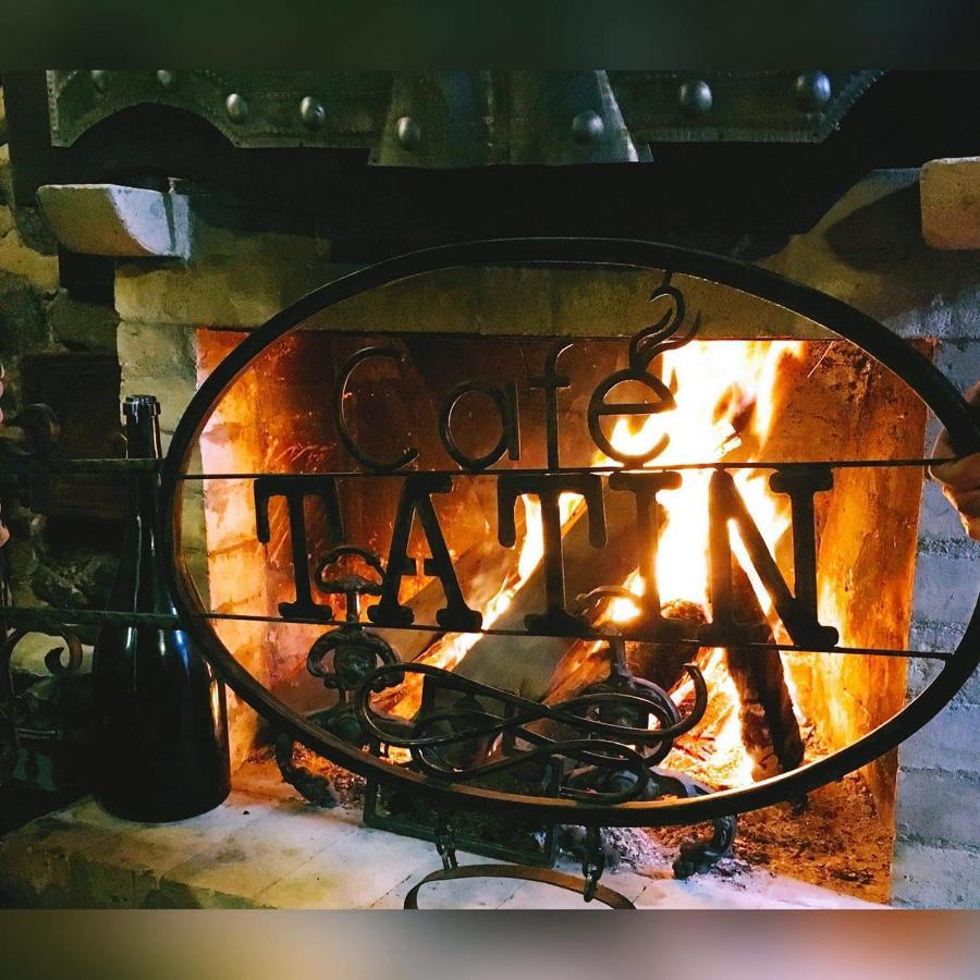 Tatin - Hotel & Cafe In Mtsʼkhetʼa Dış mekan fotoğraf